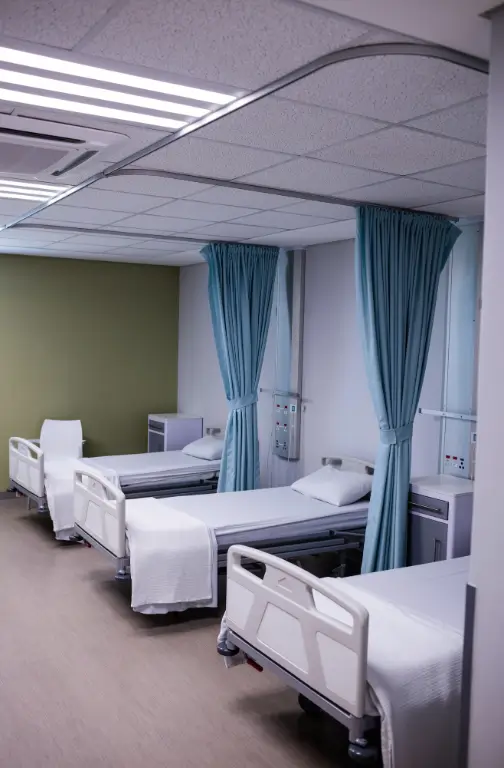 Al Zahrawi Hospital - Ras Al Khaimah Patient ward at Al Zahrawi Hospital Ras Al Khaimah