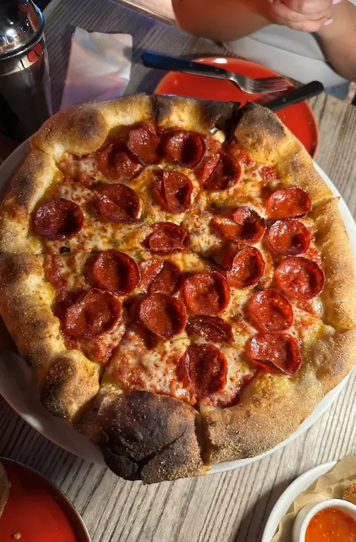 Pitfire Pizza - JLT Pitfire Pizza JLT Dishing