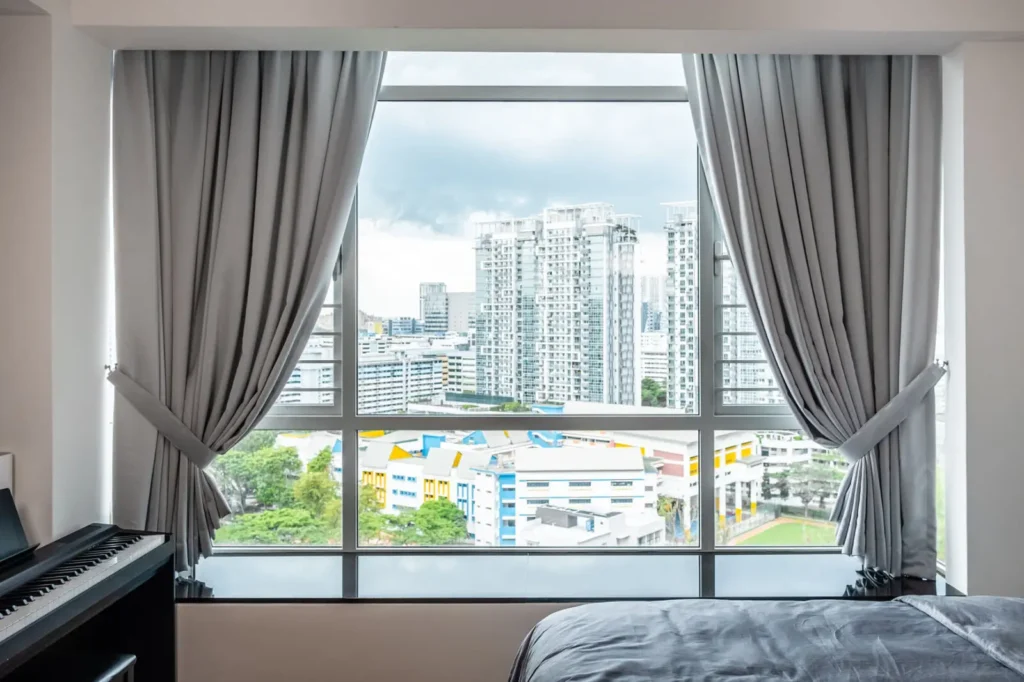 Curtain in Dubai Main