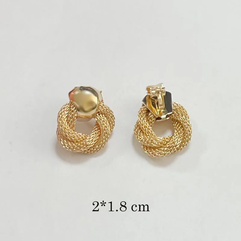 Trendy Korean Minimalist Statement Clip Earrings Jewelry Elegant Gold Color Goemtric Clip Earrings Without Piercing for Women Trendy Korean Minimalist Statement Clip Earrings Jewelry Elegant Gold Color Goemtric Clip Earrings Without Piercing for Women - Image 12