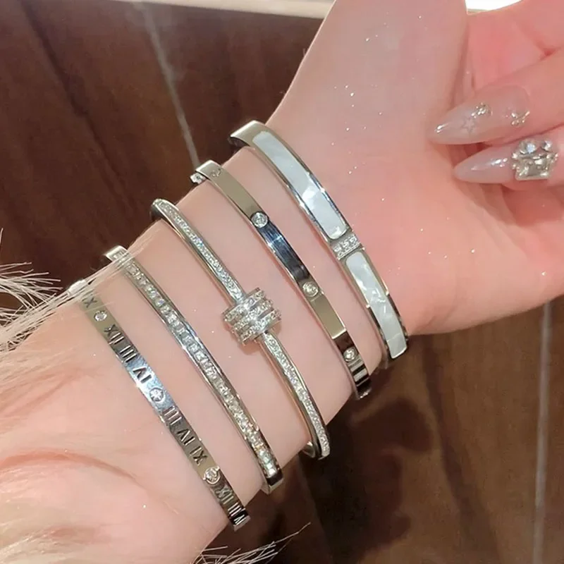 Silver Color Stainless Steel Colorfast Bracelets Skyful Star Bracelet Set for Women Fashion Light Luxury Jewelry Gifts Wholesale Silver Color Stainless Steel Colorfast Bracelets Skyful Star Bracelet Set for Women Fashion Light Luxury Jewelry Gifts Wholesale - Image 4
