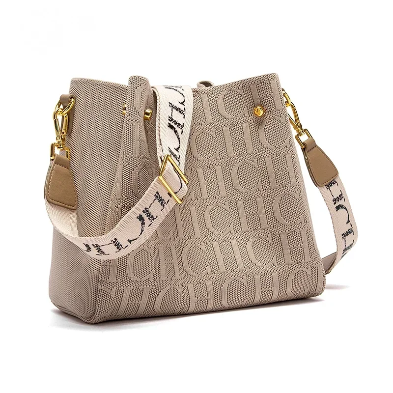 CH Autumn Winter Classic Crossbody Bag Brand Temperament Fashionable Casual Large Capacity Women's Shoulder Bag CH Autumn Winter Classic Crossbody Bag Brand Temperament Fashionable Casual Large Capacity Women's Shoulder Bag