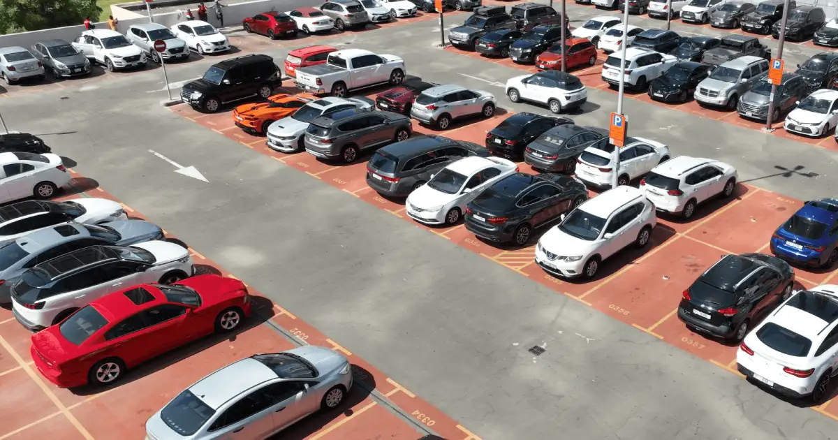 Who Manages Parking in Dubai